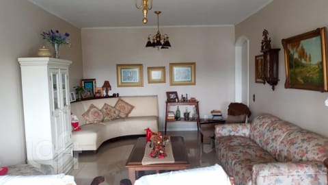 Image 3 - 248713